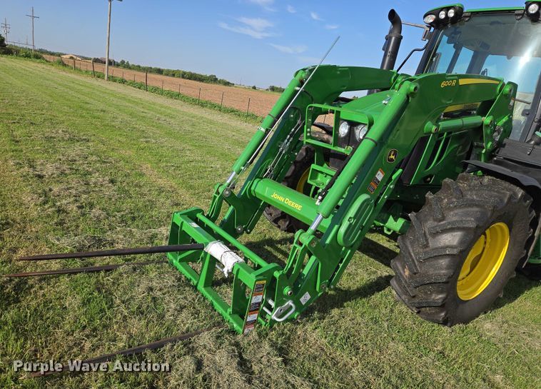 image for item EN8313 2022 John Deere 6120M MFWD tractor