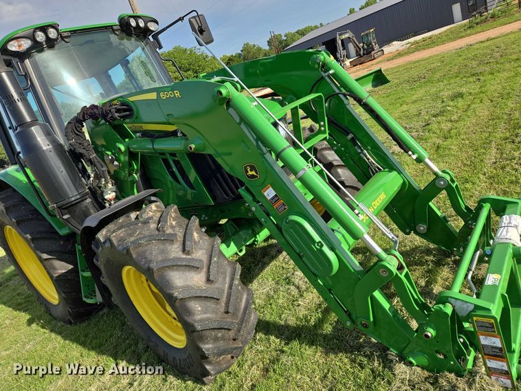 image for item EN8313 2022 John Deere 6120M MFWD tractor