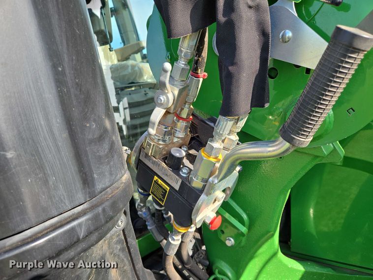 image for item EN8313 2022 John Deere 6120M MFWD tractor