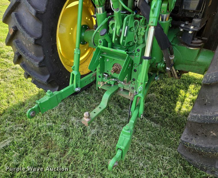 image for item EN8313 2022 John Deere 6120M MFWD tractor