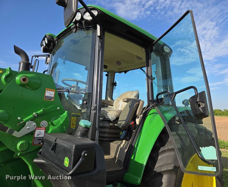 image for item EN8313 2022 John Deere 6120M MFWD tractor