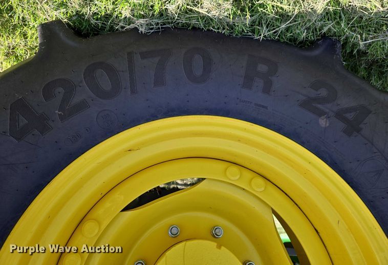 image for item EN8313 2022 John Deere 6120M MFWD tractor