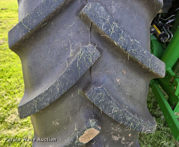 image for item EN8313 2022 John Deere 6120M MFWD tractor