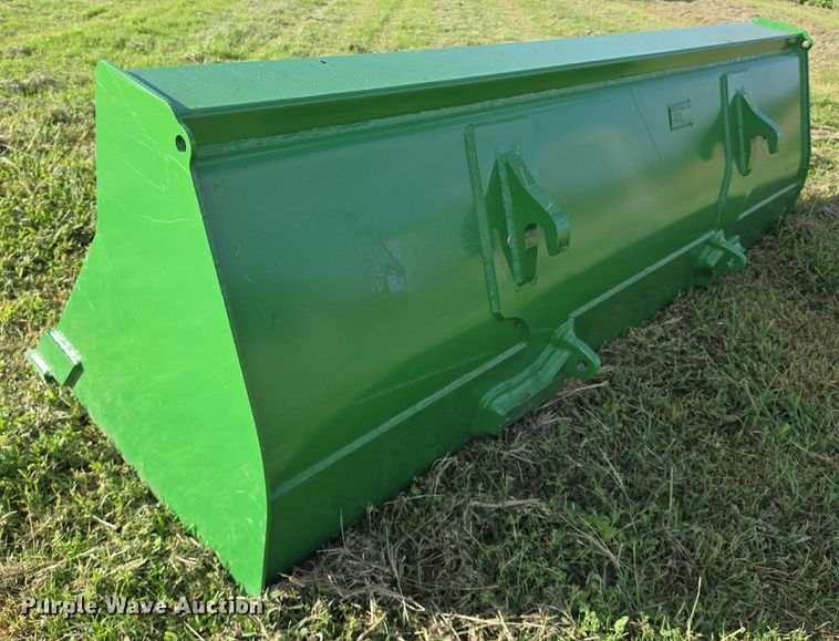 image for item EN8313 2022 John Deere 6120M MFWD tractor