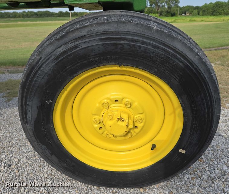 image for item EN8375 John Deere Model A tractor