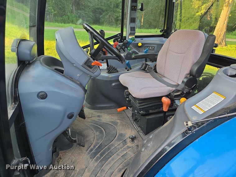 image for item EQ4056 LS P7040 MFWD tractor