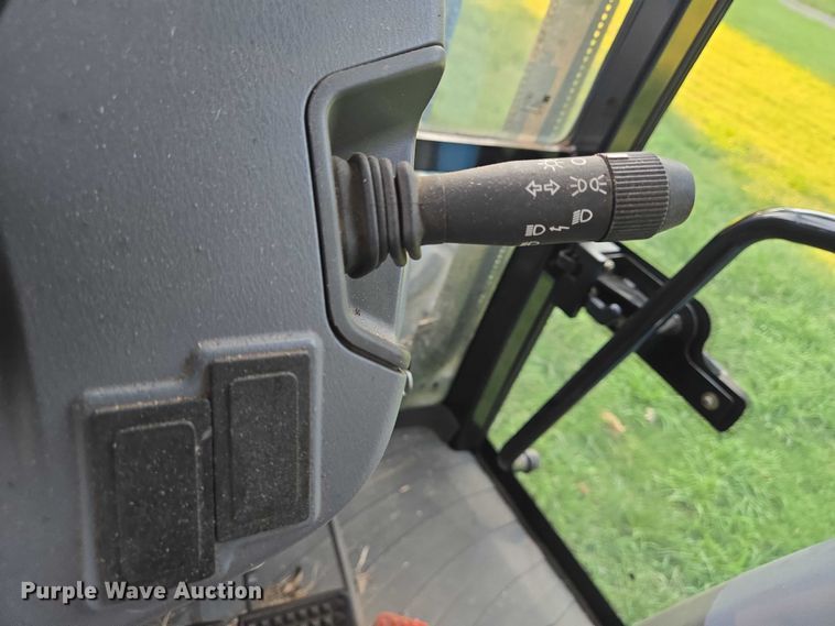 image for item EQ4056 LS P7040 MFWD tractor