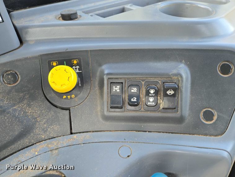 image for item EQ4056 LS P7040 MFWD tractor