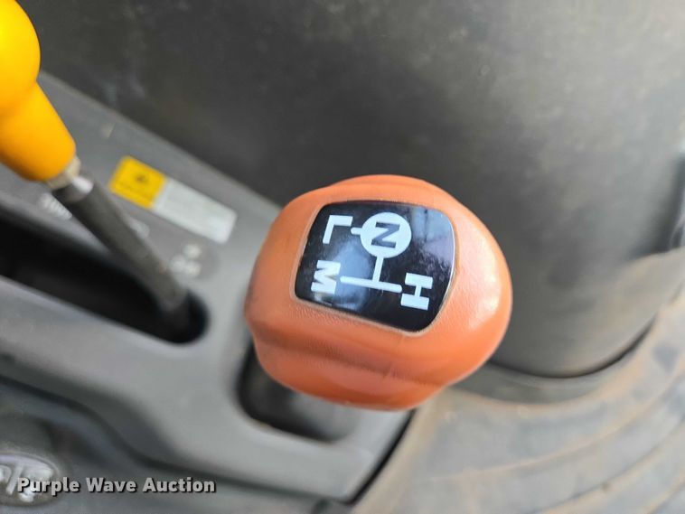 image for item EQ4056 LS P7040 MFWD tractor