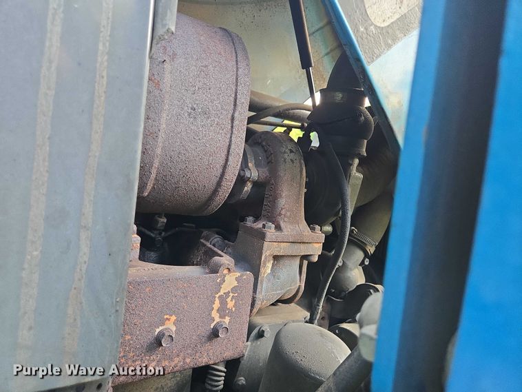 image for item EQ4056 LS P7040 MFWD tractor