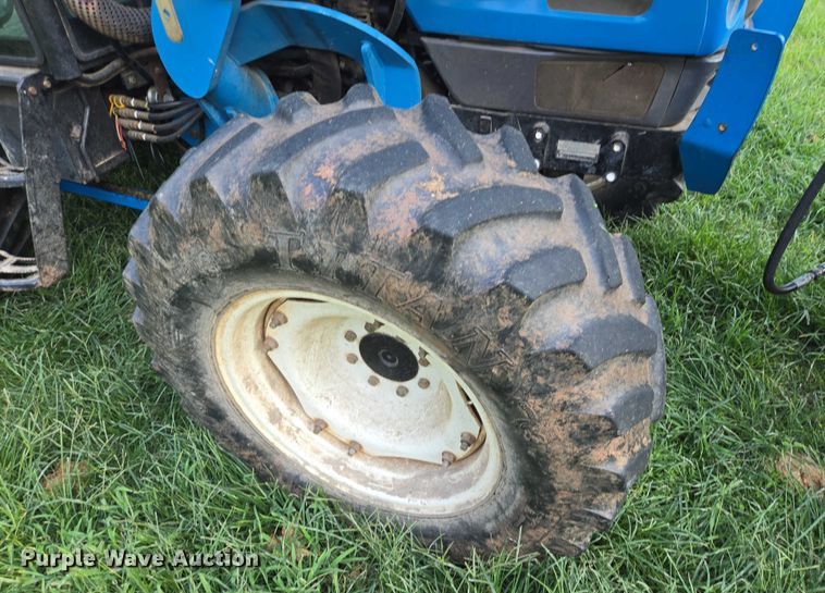 image for item EQ4056 LS P7040 MFWD tractor