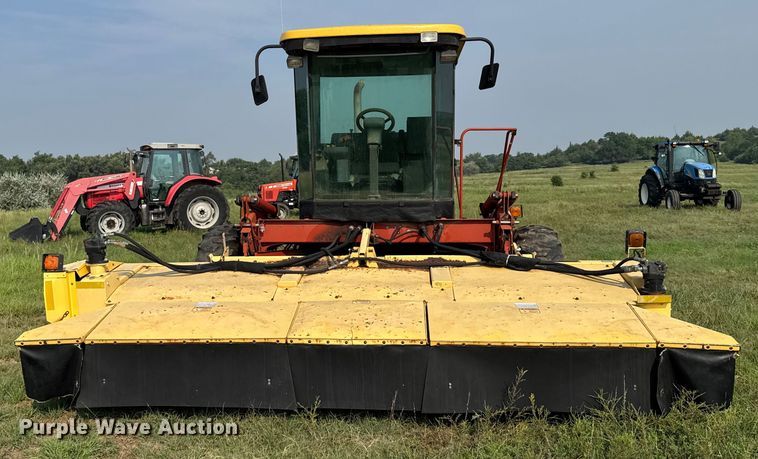 image for item ER2118 1999 New Holland HW340 swather / windrower