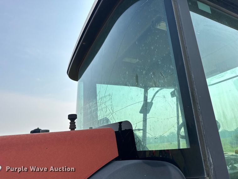 image for item ER2118 1999 New Holland HW340 swather / windrower