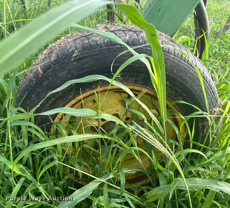 image for item ER2215 John Deere 1600 chisel