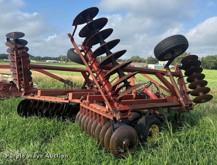 image for item ER2216 International 490 tandem disk