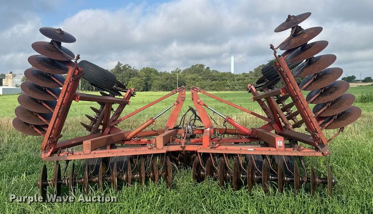 image for item ER2216 International 490 tandem disk