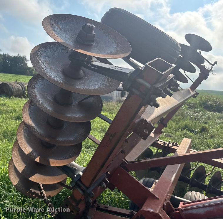 image for item ER2216 International 490 tandem disk