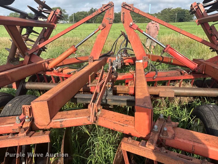 image for item ER2216 International 490 tandem disk