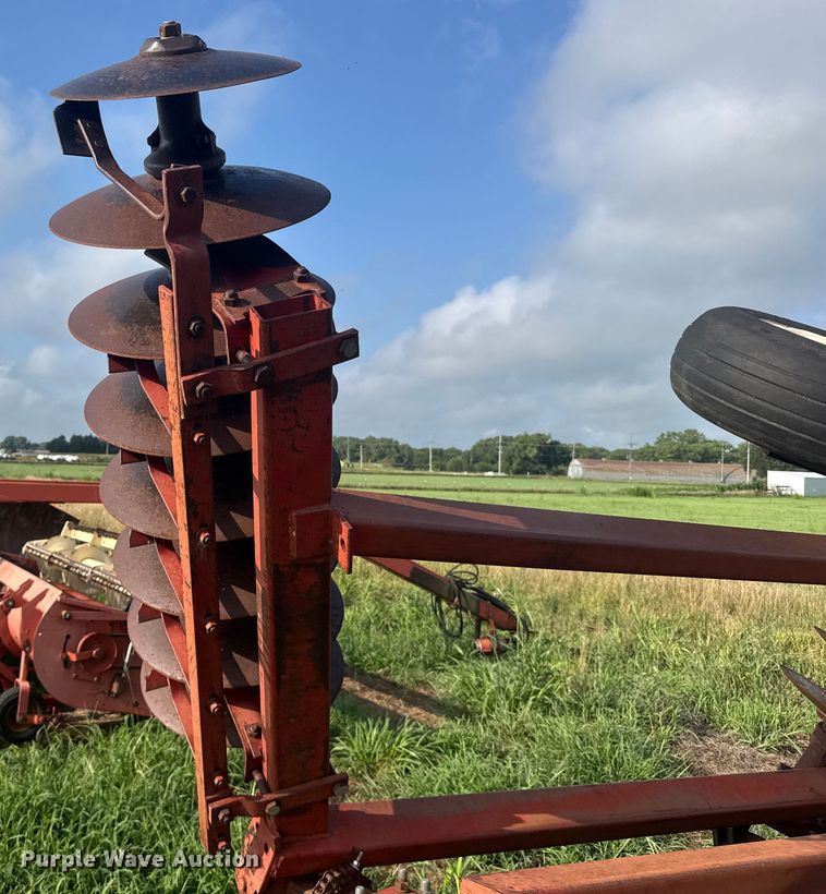 image for item ER2216 International 490 tandem disk