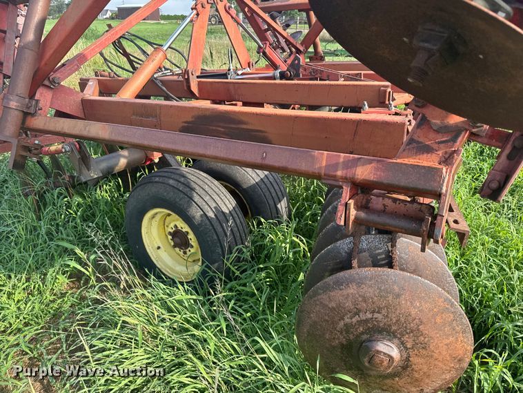 image for item ER2216 International 490 tandem disk