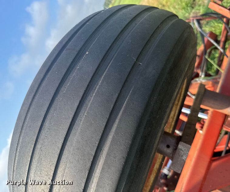 image for item ER2216 International 490 tandem disk