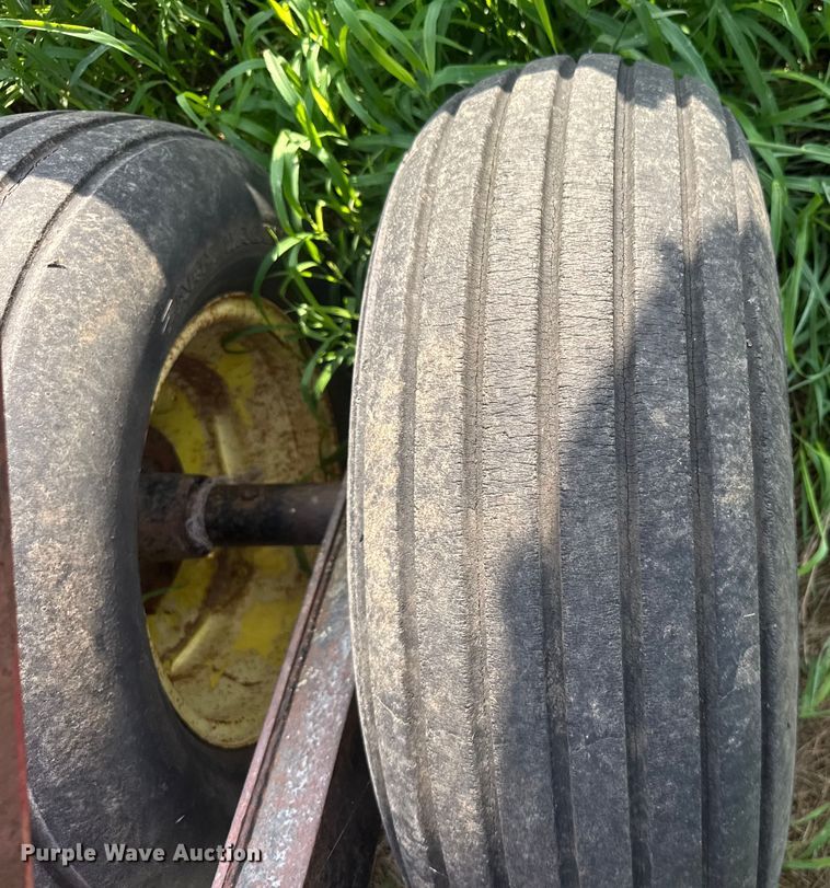 image for item ER2216 International 490 tandem disk