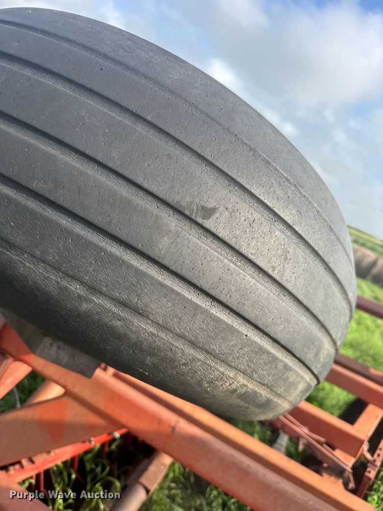 image for item ER2216 International 490 tandem disk