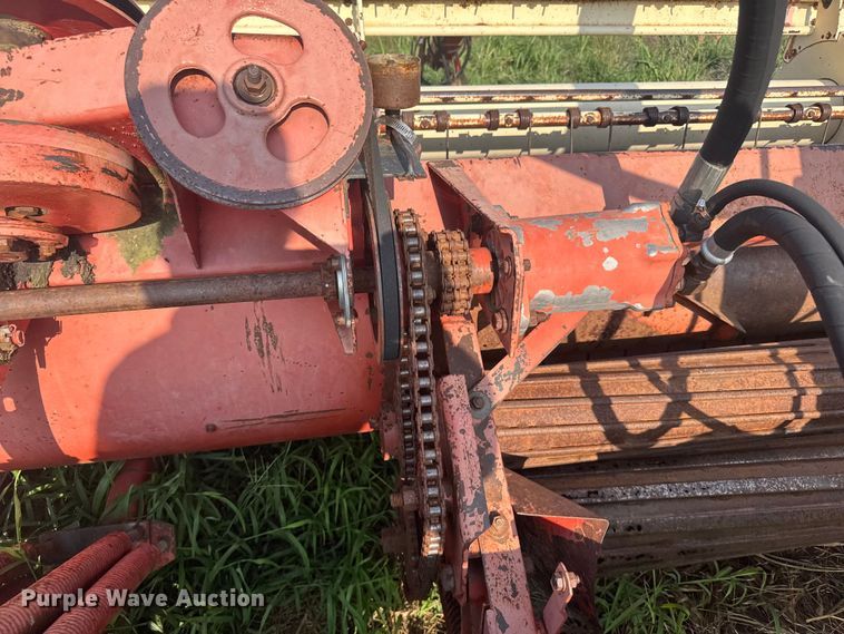 image for item ER2217 Hesston 1014 swather / windrower