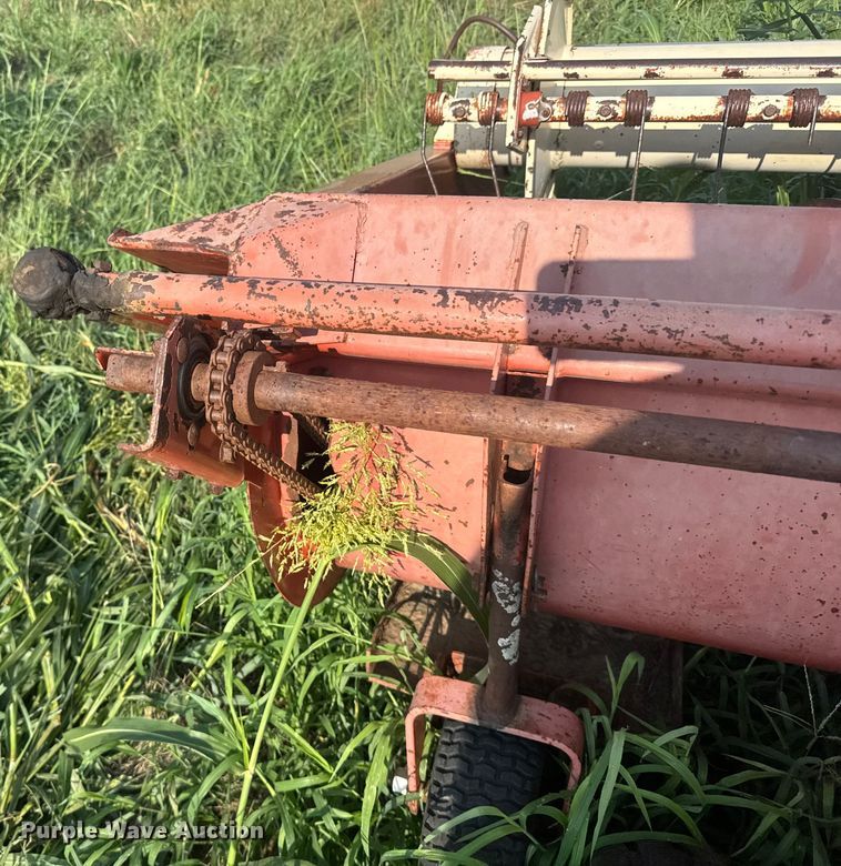image for item ER2217 Hesston 1014 swather / windrower