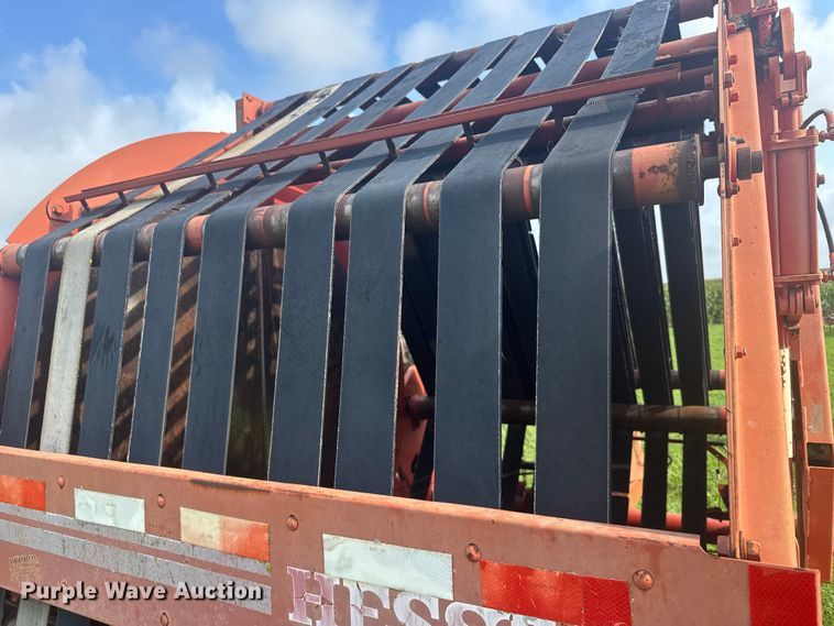 image for item ER2222 (2) Hesston 5800 round balers