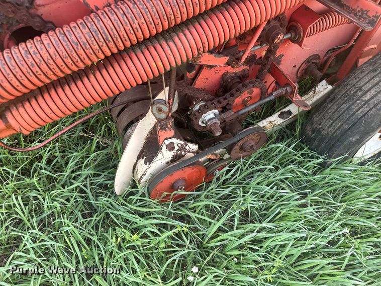 image for item ER2222 (2) Hesston 5800 round balers