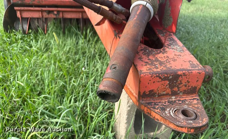 image for item ER2222 (2) Hesston 5800 round balers