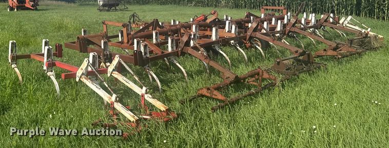 image for item ER2223 Wil-Rich field cultivator