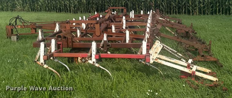 image for item ER2223 Wil-Rich field cultivator