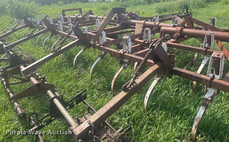 image for item ER2223 Wil-Rich field cultivator