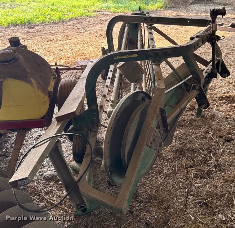 image for item ER2233 13' W hay rake