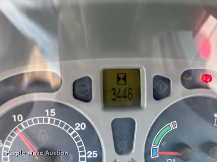 image for item ER2234 2009 New Holland T6020 tractor