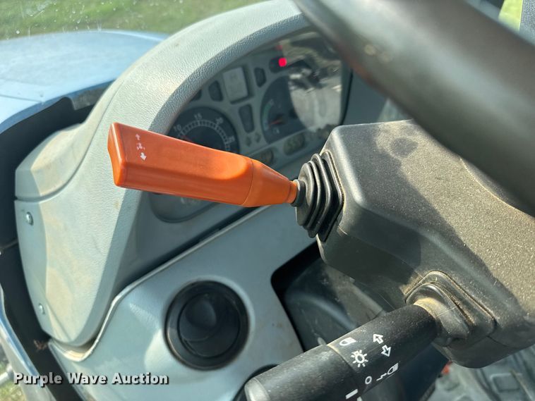 image for item ER2234 2009 New Holland T6020 tractor