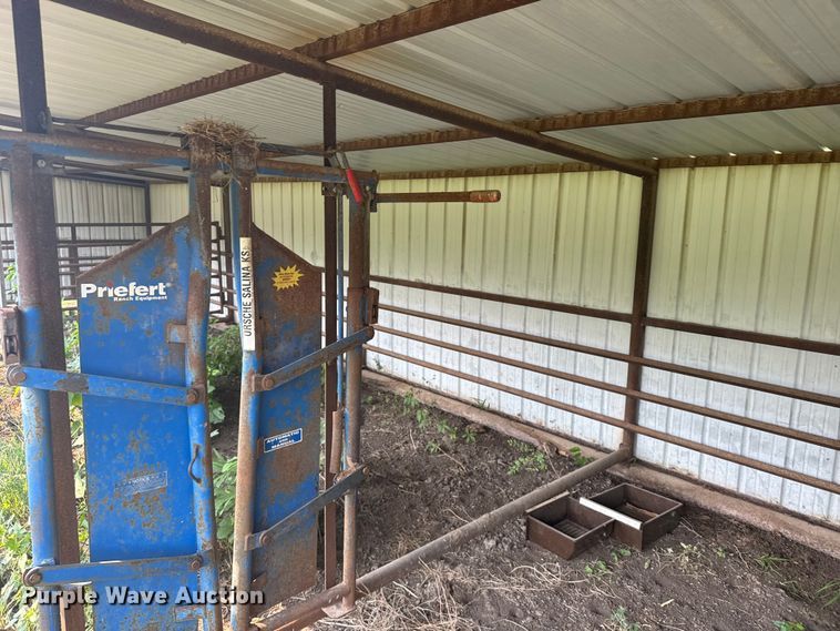 image for item ER2235 Livestock shed
