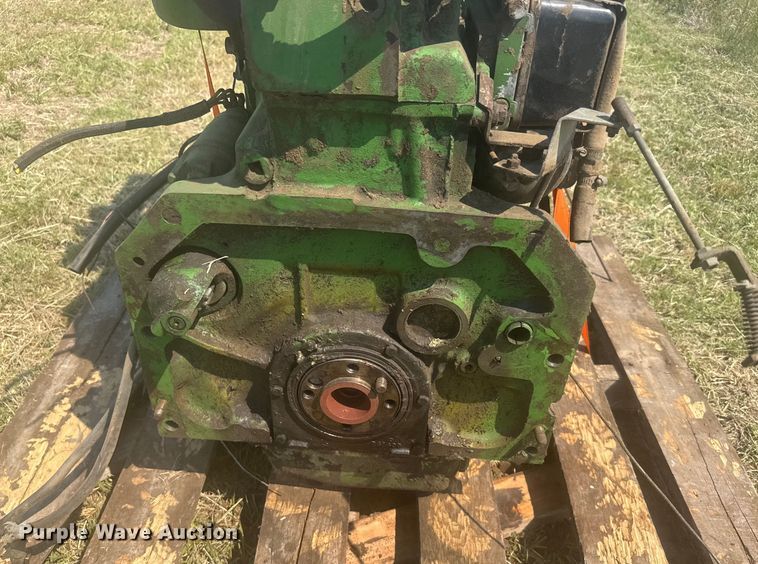 image for item ER2257 John Deere 6404 engine