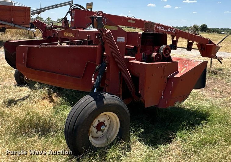 image for item EU0003 2004 New Holland 1431 swather swather / windrower