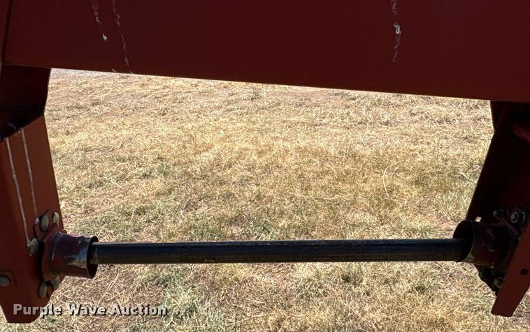 image for item EU0003 2004 New Holland 1431 swather swather / windrower