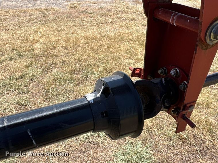 image for item EU0003 2004 New Holland 1431 swather swather / windrower