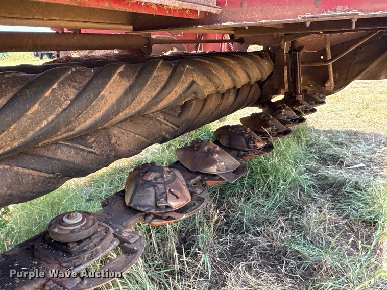 image for item EU0003 2004 New Holland 1431 swather swather / windrower