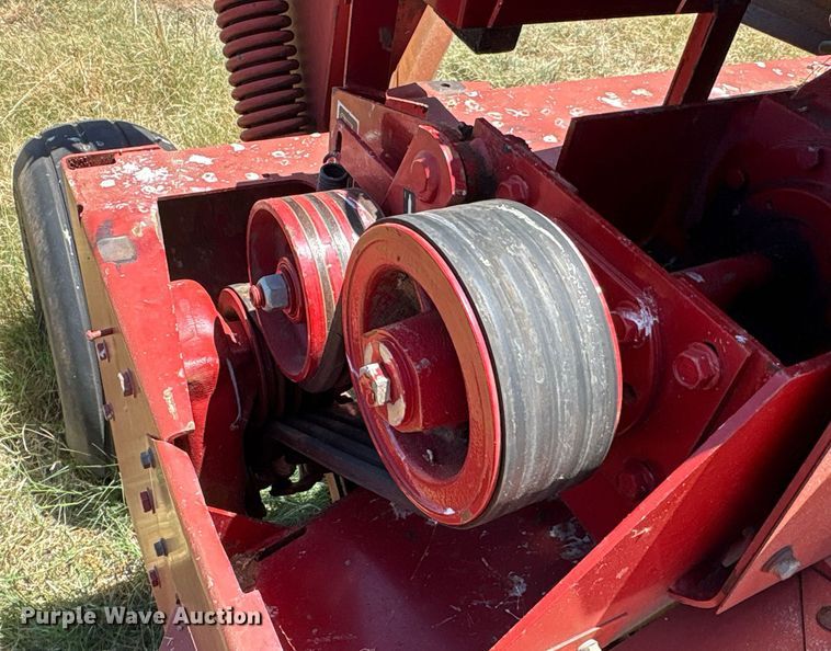 image for item EU0003 2004 New Holland 1431 swather swather / windrower