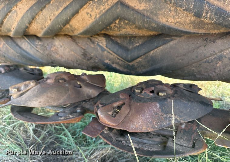 image for item EU0003 2004 New Holland 1431 swather swather / windrower