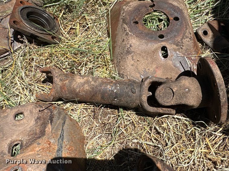 image for item EU0003 2004 New Holland 1431 swather swather / windrower