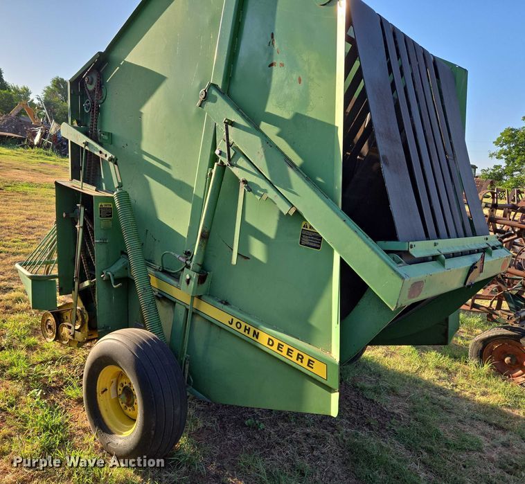 image for item EU3514 John Deere 510 Round baler