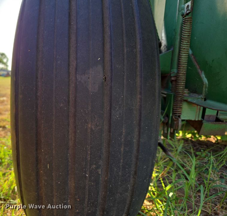 image for item EU3514 John Deere 510 Round baler
