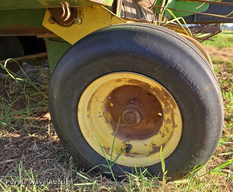 image for item EU3514 John Deere 510 Round baler